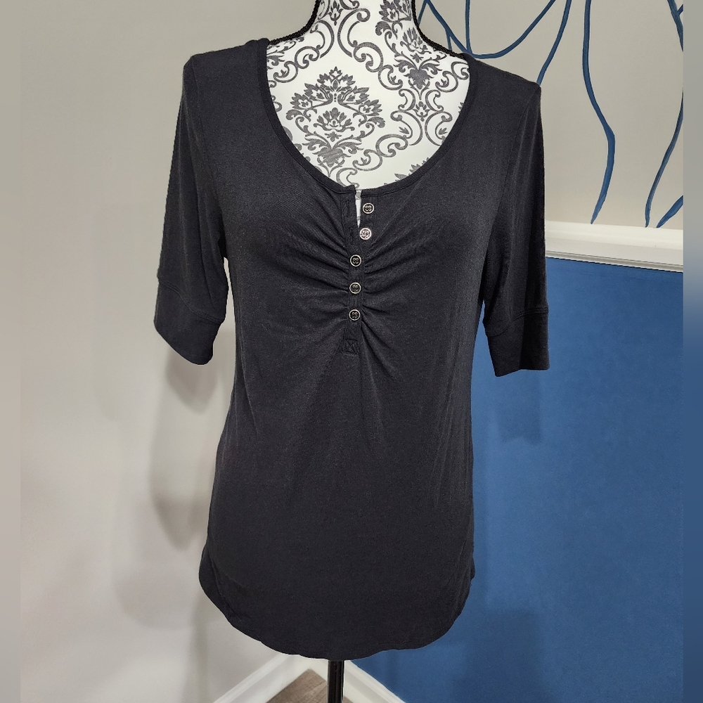 NY&C Black/Dark Gray 3/4 Sleeve Scoop Neck Top with Buttons